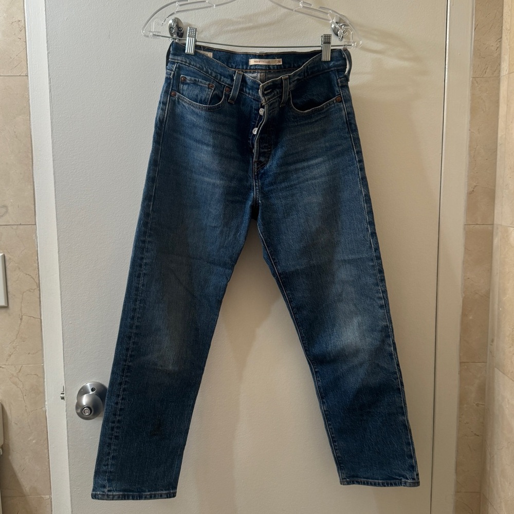 Womens levis wedgie straight 26